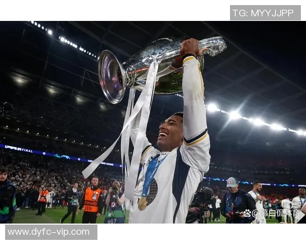 欧冠决赛温布利草坪质量问题引发球员们的集体不满与吐槽